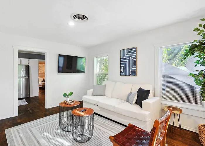 Comfy And Modern Lofts In Fw