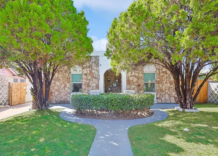 Comfy And Modern Lofts In Fw * Fort Worth